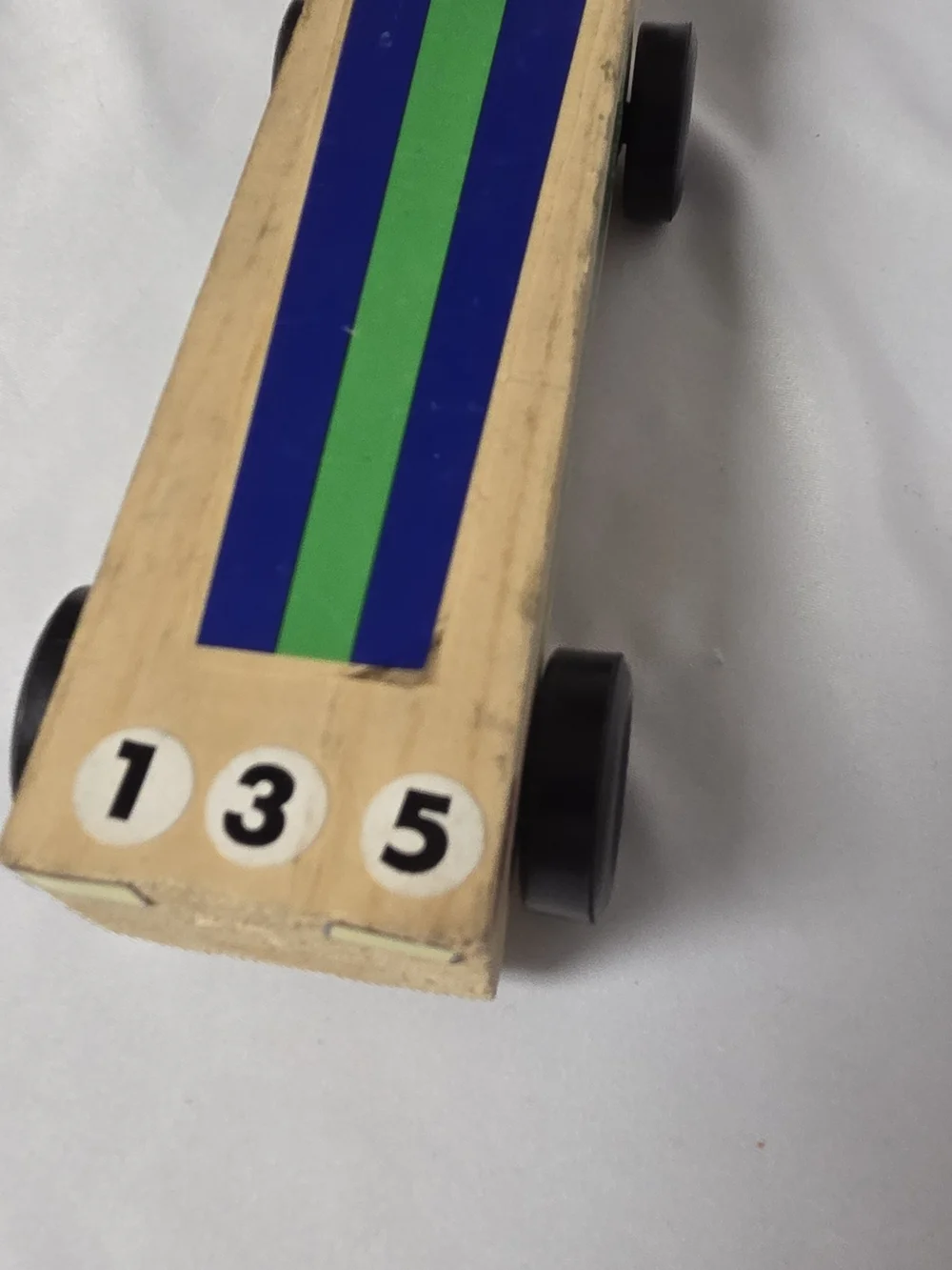 Fast‎ Pinewood Derby Car Ready to Race